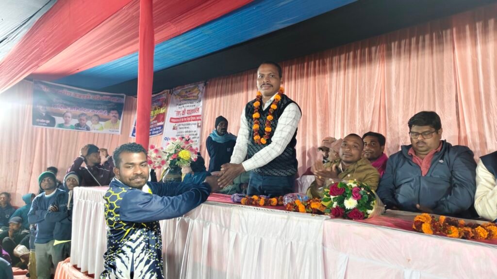 राज्य स्तरीय कबड्डी प्रतियोगिता के दूसरे दिन मुख्य अतिथियों का हुआ भव्य अभिनंदन