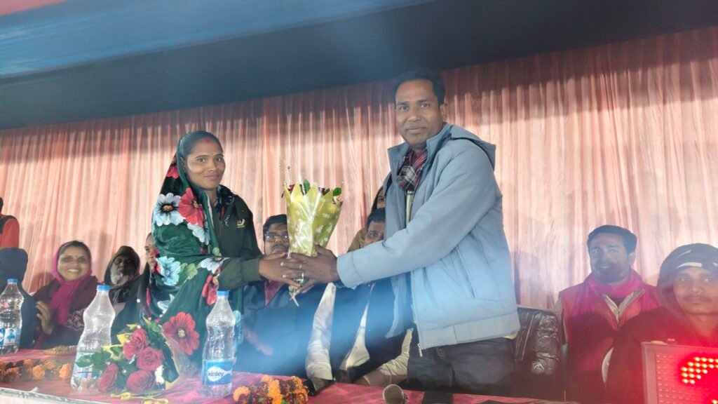 राज्य स्तरीय कबड्डी प्रतियोगिता के दूसरे दिन मुख्य अतिथियों का हुआ भव्य अभिनंदन