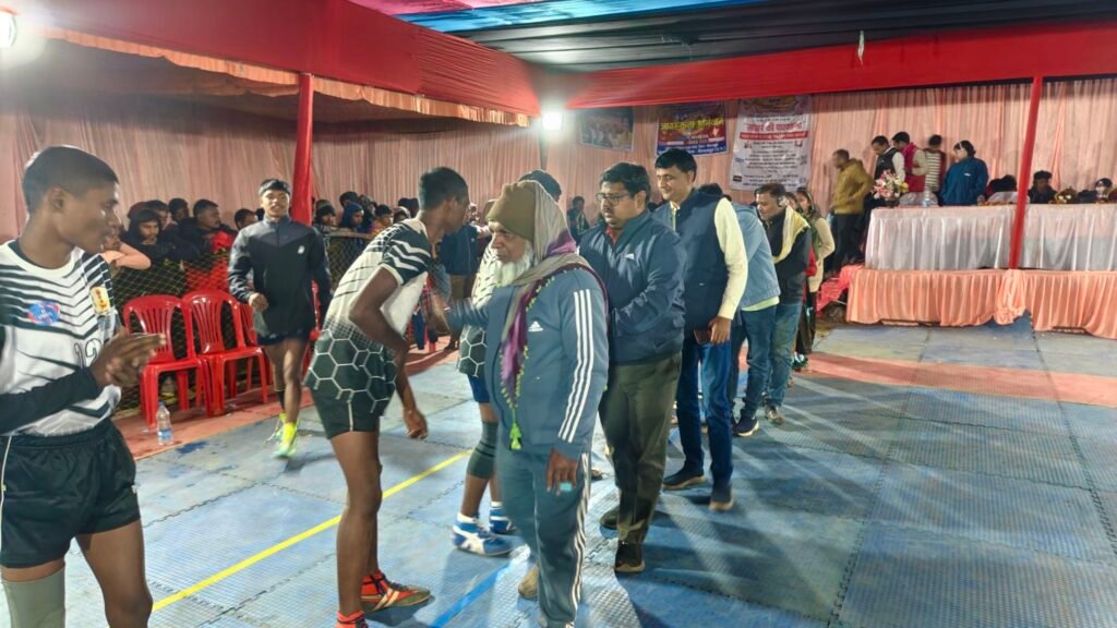 राज्य स्तरीय कबड्डी प्रतियोगिता के दूसरे दिन मुख्य अतिथियों का हुआ भव्य अभिनंदन