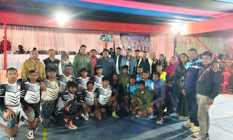 राज्य स्तरीय कबड्डी प्रतियोगिता के दूसरे दिन मुख्य अतिथियों का हुआ भव्य अभिनंदन