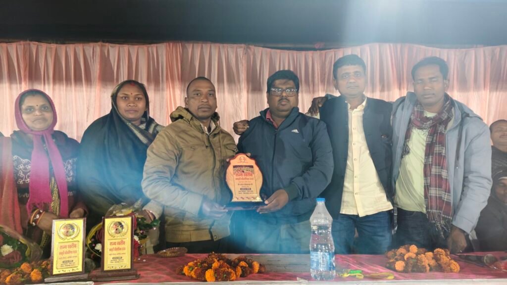 राज्य स्तरीय कबड्डी प्रतियोगिता के दूसरे दिन मुख्य अतिथियों का हुआ भव्य अभिनंदन