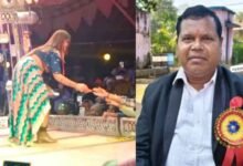 CG:– बार बालाओं के अश्लील डांस में रुपए लुटाने वाले एसडीएम हटाए गए, जांच कमेटी बनी