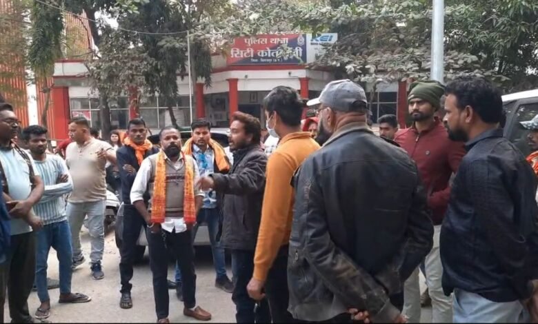 Bilaspur News:– नरेश साहू आत्महत्या मामला: पुलिस में जांच तेज, एसआई लाइन अटैच, आईपीएस खुद संभालेंगे