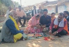 पालिकाध्यक्ष के हाथों सीसी रोड का हुआ भूमिपूजन,दस लाख रू की लागत से बनेगा दो जगहों पर  सी सी रोड